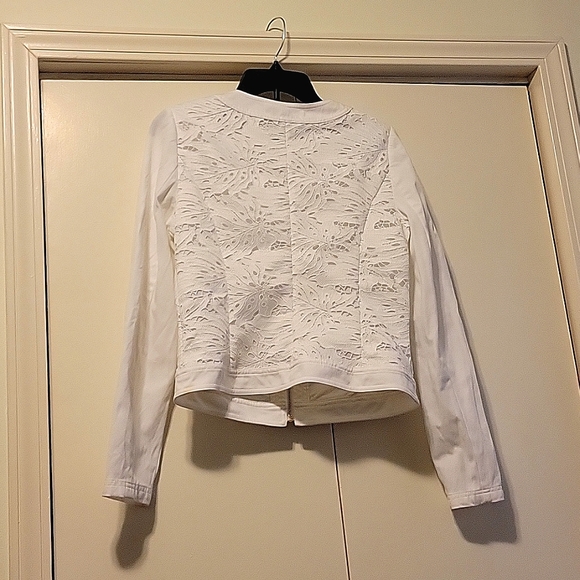 WHBM Lace Zip-Front Jacket - Picture 4 of 9